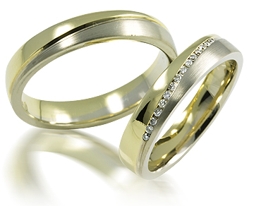 Geschwungener Weiß- und Gelbgoldring von Juwelier Pape