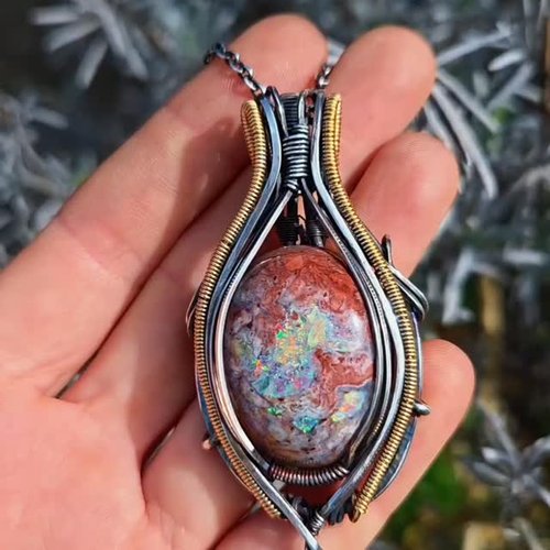 Da ist der Anhänger 😅 und ein ganzes Stück Arbeit später. Ich hatte mich spontan umentschieden und habe ein anderes...